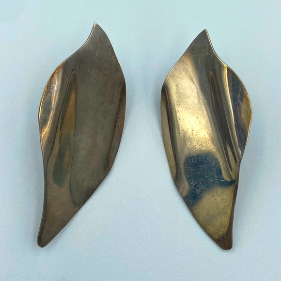 Earrings-Leaf-shaped - Picture 3 of 3